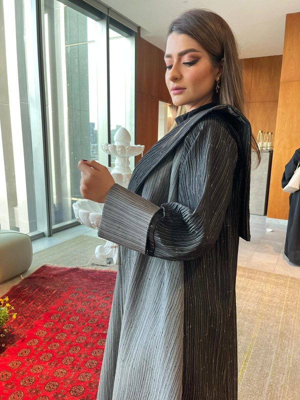 ⁦عباية لونين⁩ - الصورة ⁦2⁩